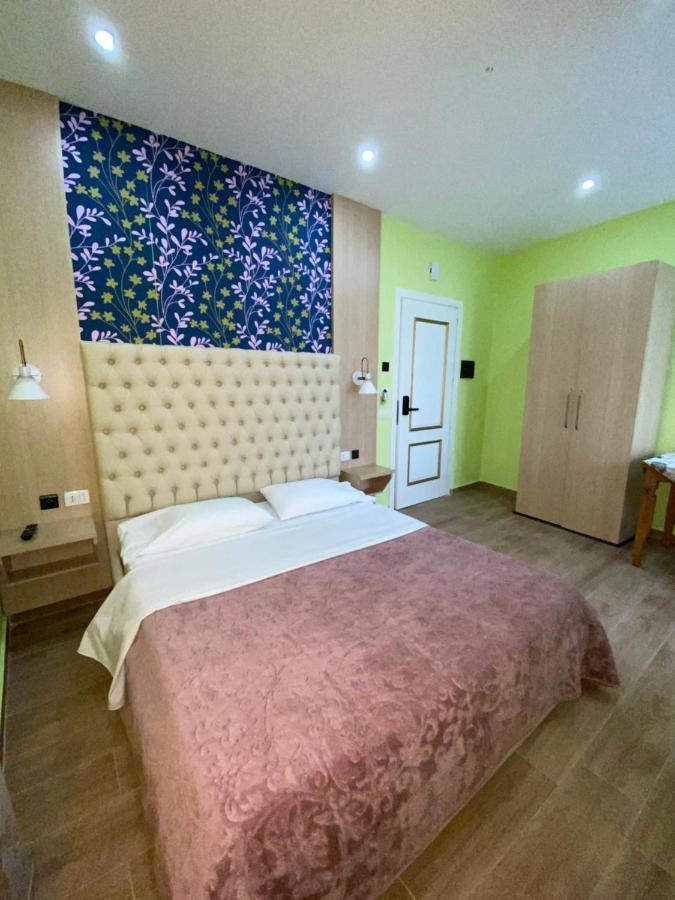 Pilo Lala Hotel Lushnje Bagian luar foto